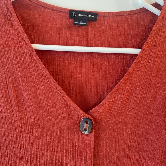 Rust orange button up blouse - Picture 2 of 3
